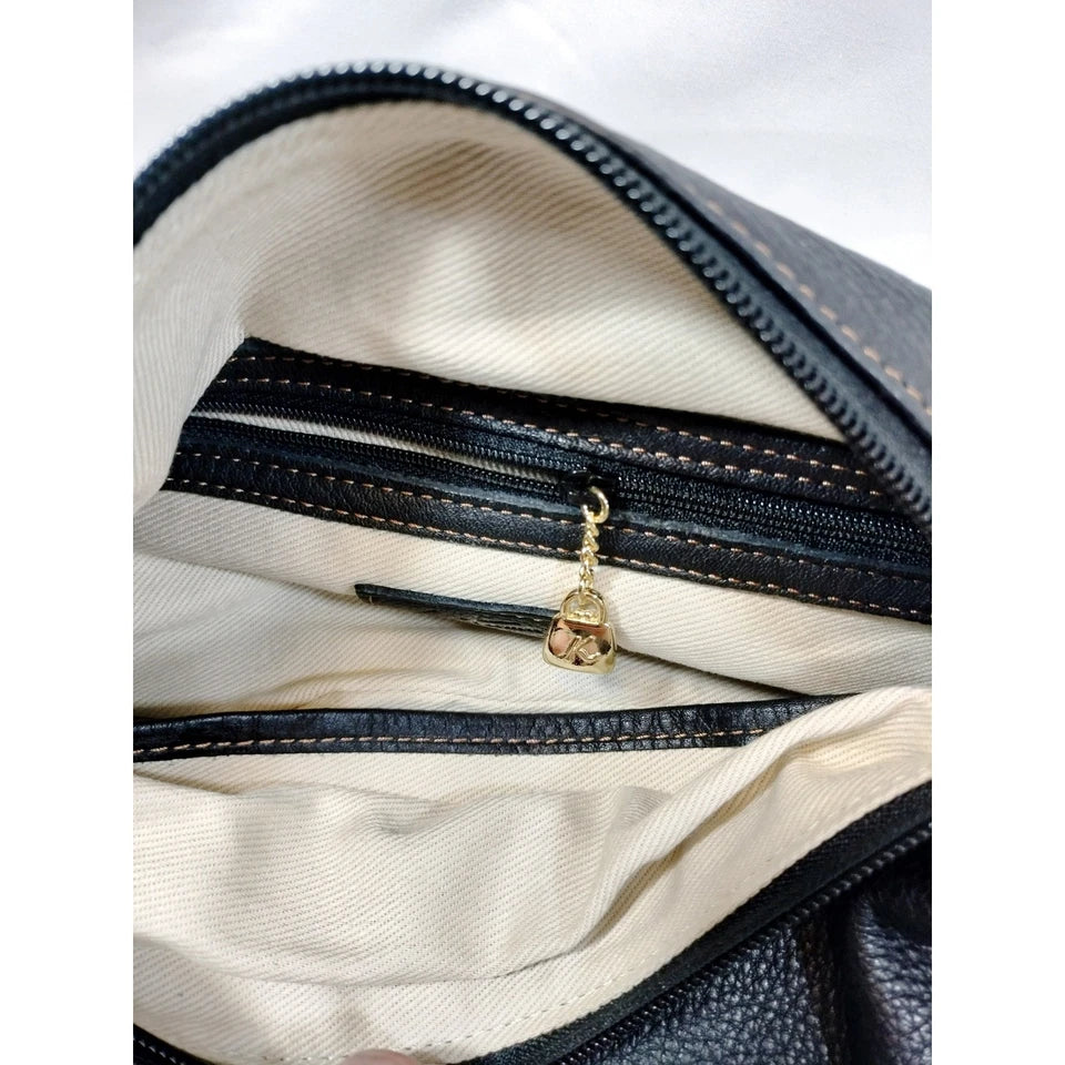 Kitamura Yokohama JAPAN. Black Pebbled Leather Shoulder Bag with Pouch Gold Logo K