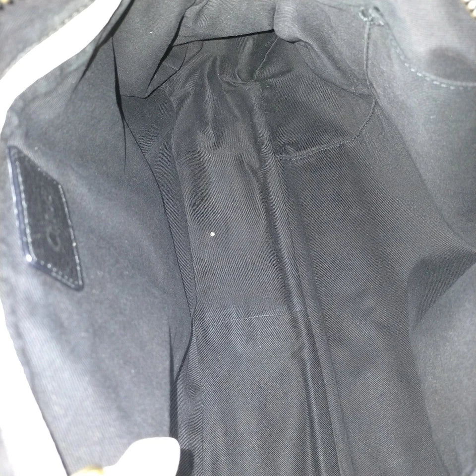 Chloe Paris. Phoebe Philo Designer. Black Large Size Leather SHand Bag Black Leather