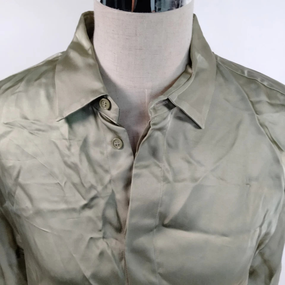 Bottega Veneta ITALY. Pre-Spring 2020 Collection Green Silk Long Sleeve Button-Up Top