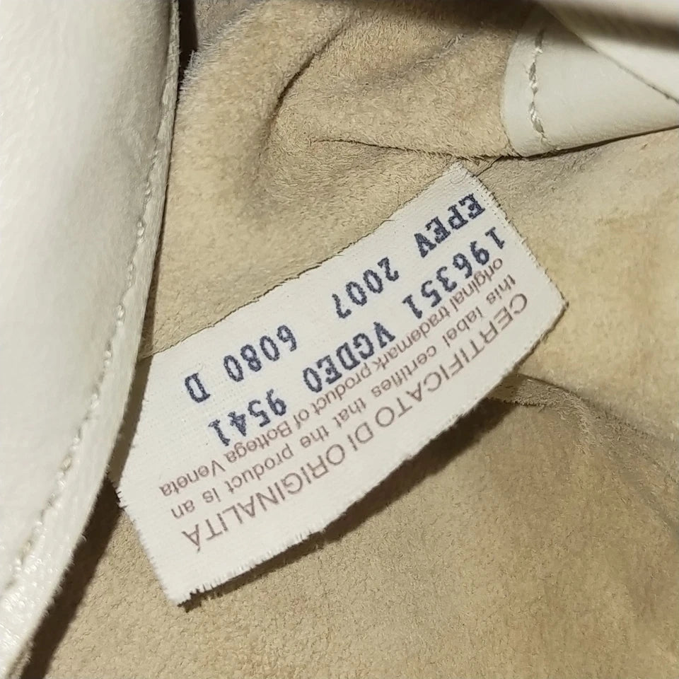 Bottega Veneta Italy. Vintage Off White Shoulder Bag