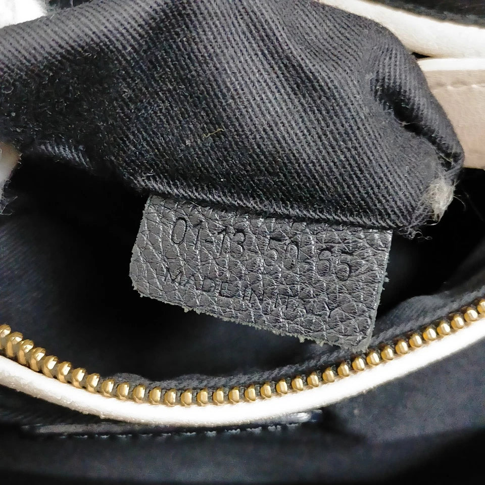 Chloe Paris. Phoebe Philo Designer. Black Large Size Leather SHand Bag Black Leather