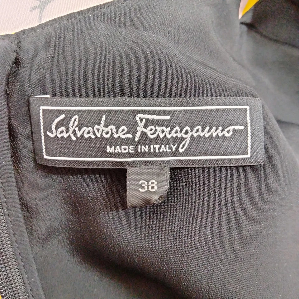 Ferragamo Italy. Vintage Silk/Mixed Material Floral Print Dress