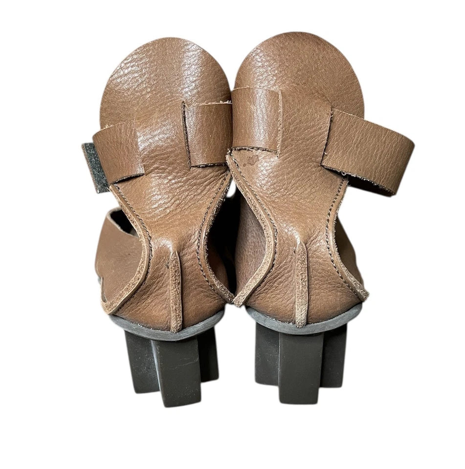 Trippen GERMANY. Carol Brown Wedge Ankle Straps Pumps Size 40/ US 9
