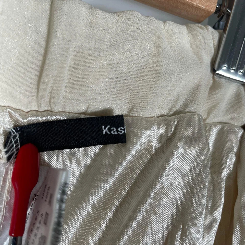 KASTANE JAPAN. Long Off White Skirt