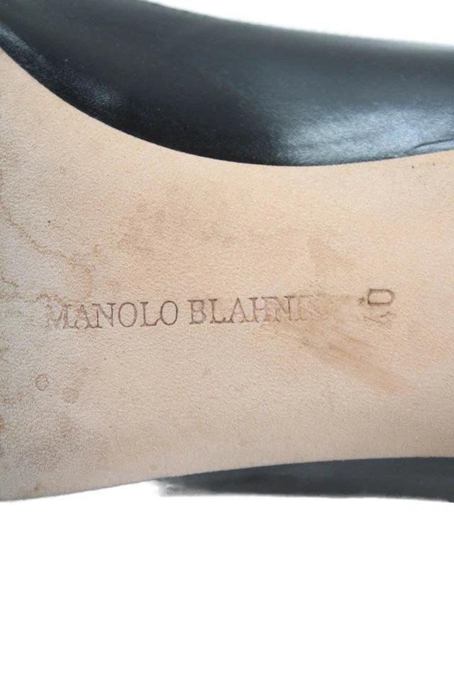 Manolo Blahnik Paris. Black Leather Pointed Toe Kitten Heel Pumps Size 40