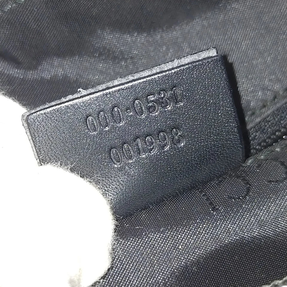 Gucci Italy. Black Bamboo Black Leather Shoulder Bag