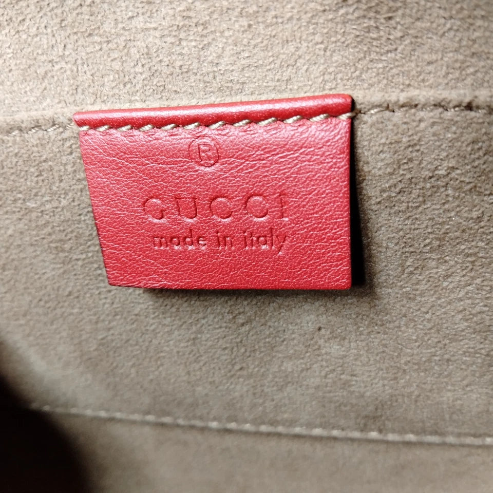 Gucci Italy. VINTAGE LOGO CHAIN STRAPS W/KEY MINI SHOULDERBAG
