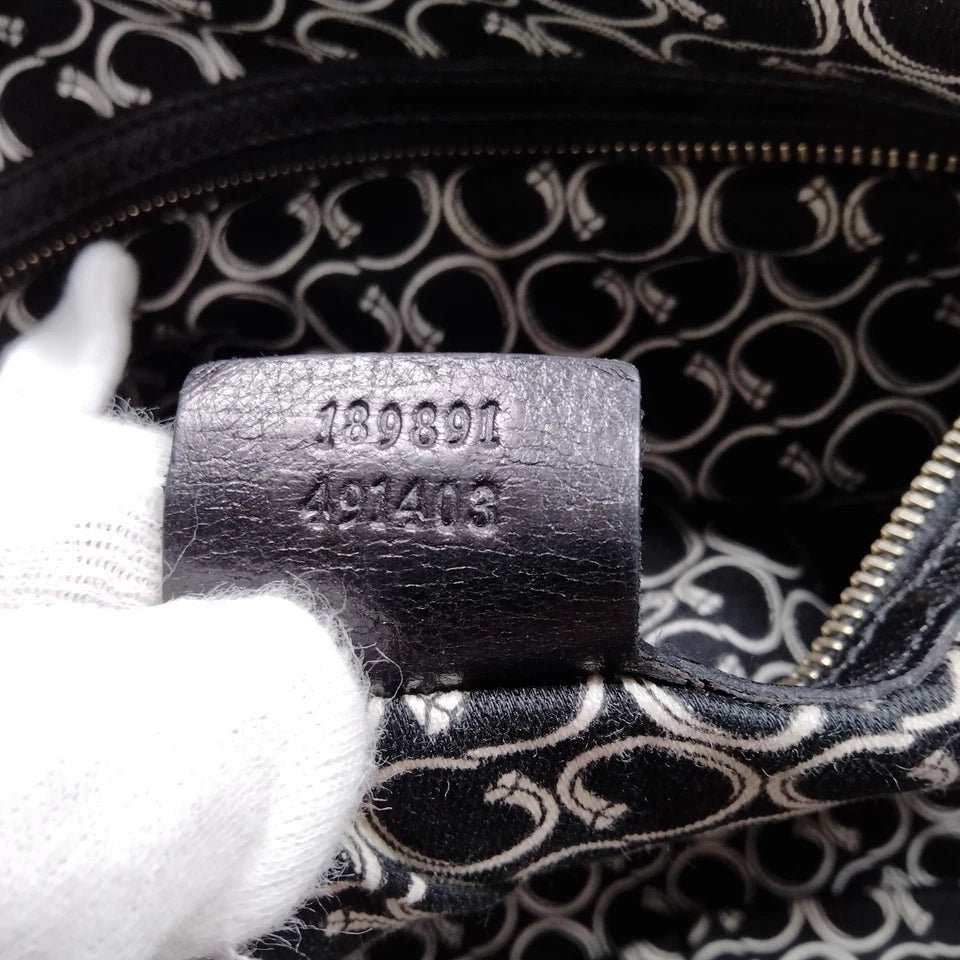 Gucci Italy. Black Leather Shoulder Bag w/Attachable Shoulder Strap