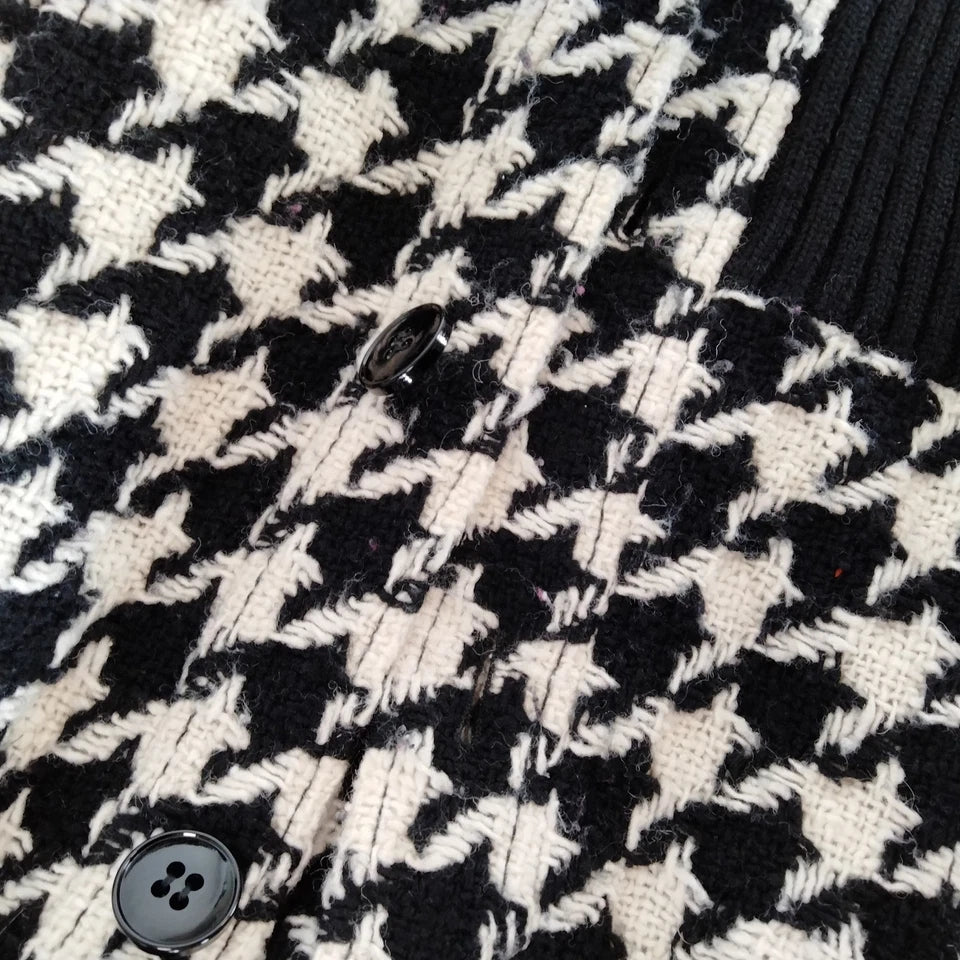 Valentino Garavani Italy. Vintage Houndstooth Pattern Wool Jacket