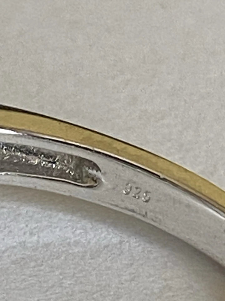 Vintage LONDON. Circa 2000. Sterling Silver Crackle Quartz Solitaire Ring Size O