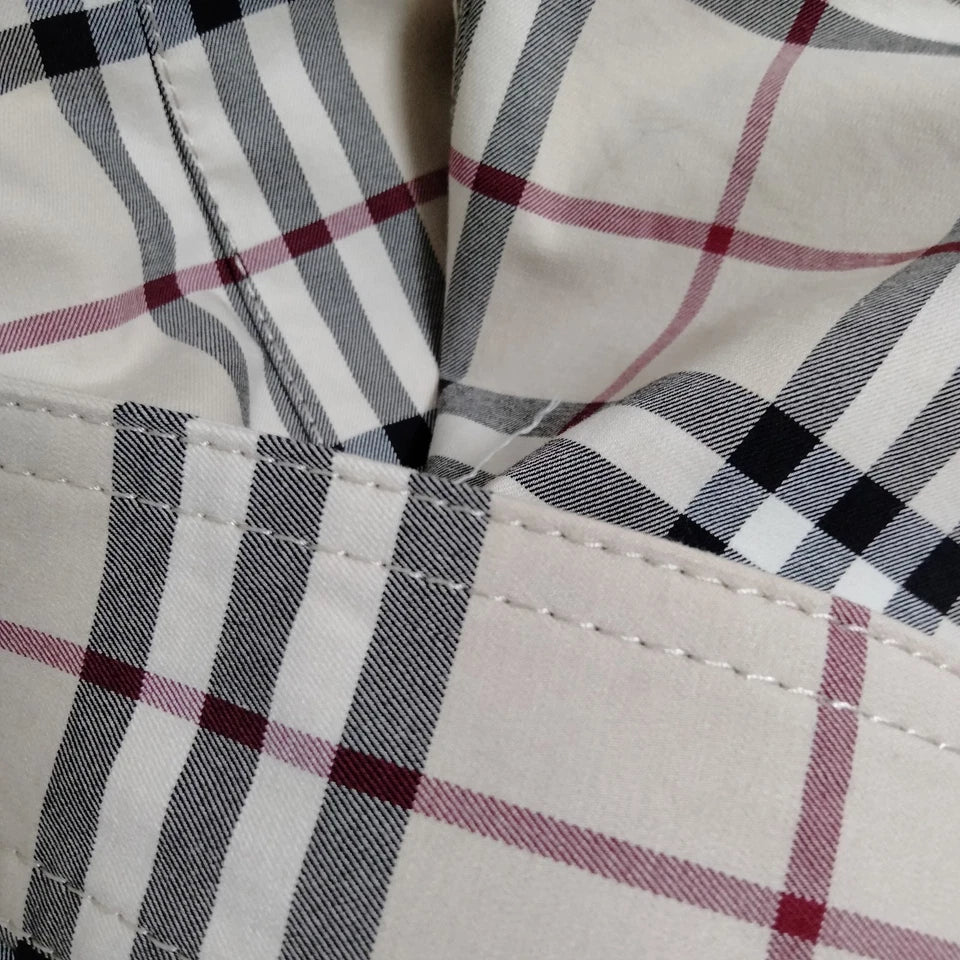 Burberry UK. Classic Belted Cotton/Polyurethane Coat