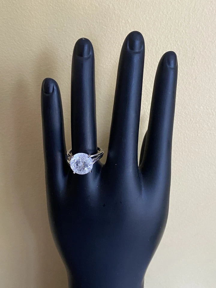 Vintage LONDON. Circa 2000. Sterling Silver Crackle Quartz Solitaire Ring Size O