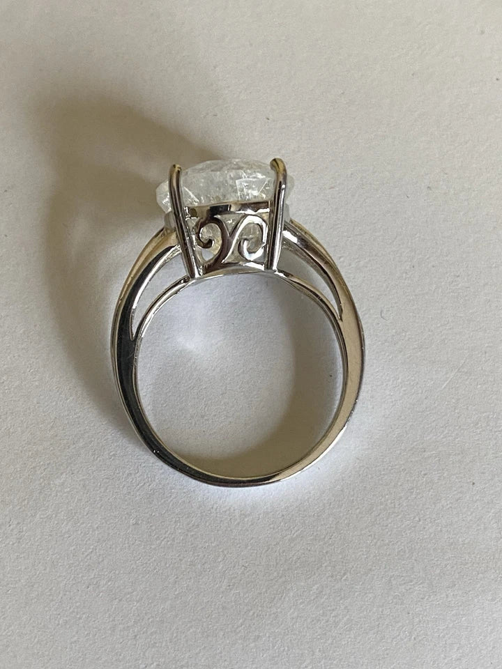 Vintage LONDON. Circa 2000. Sterling Silver Crackle Quartz Solitaire Ring Size O