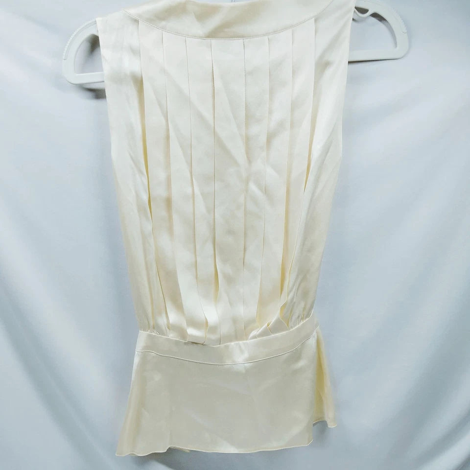 CHANEL PARIS. WHITE/IVORY LINEN CHANEL BUTTONS PLEATED TOP