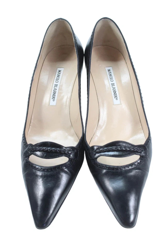 Manolo Blahnik Paris. Black Leather Pointed Toe Kitten Heel Pumps Size 40
