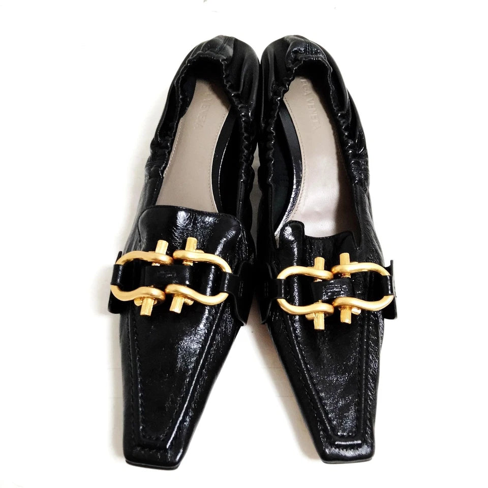 Bottega Veneta  Italy. NWOT. Black Leather Kitten Heel US 8