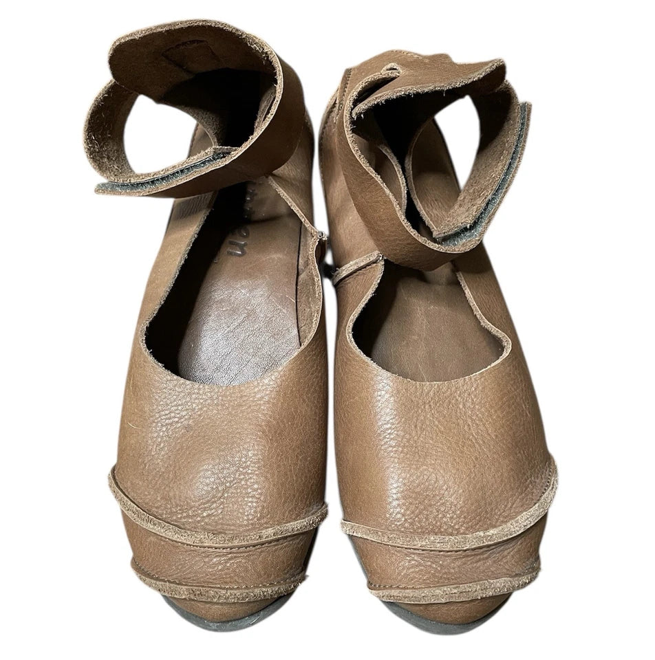 Trippen GERMANY. Carol Brown Wedge Ankle Straps Pumps Size 40/ US 9