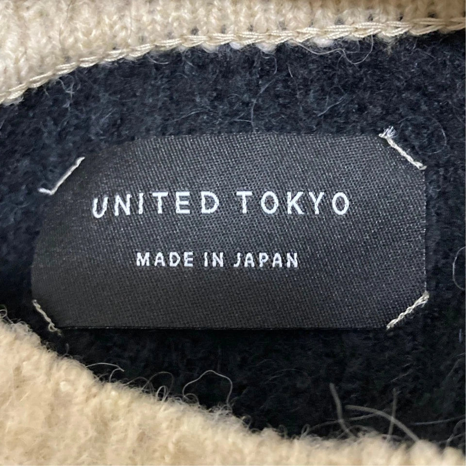 UNITED TOKYO JAPAN. Cropped Black Beige Yellow Green Oval Intarsia Knit Sweater