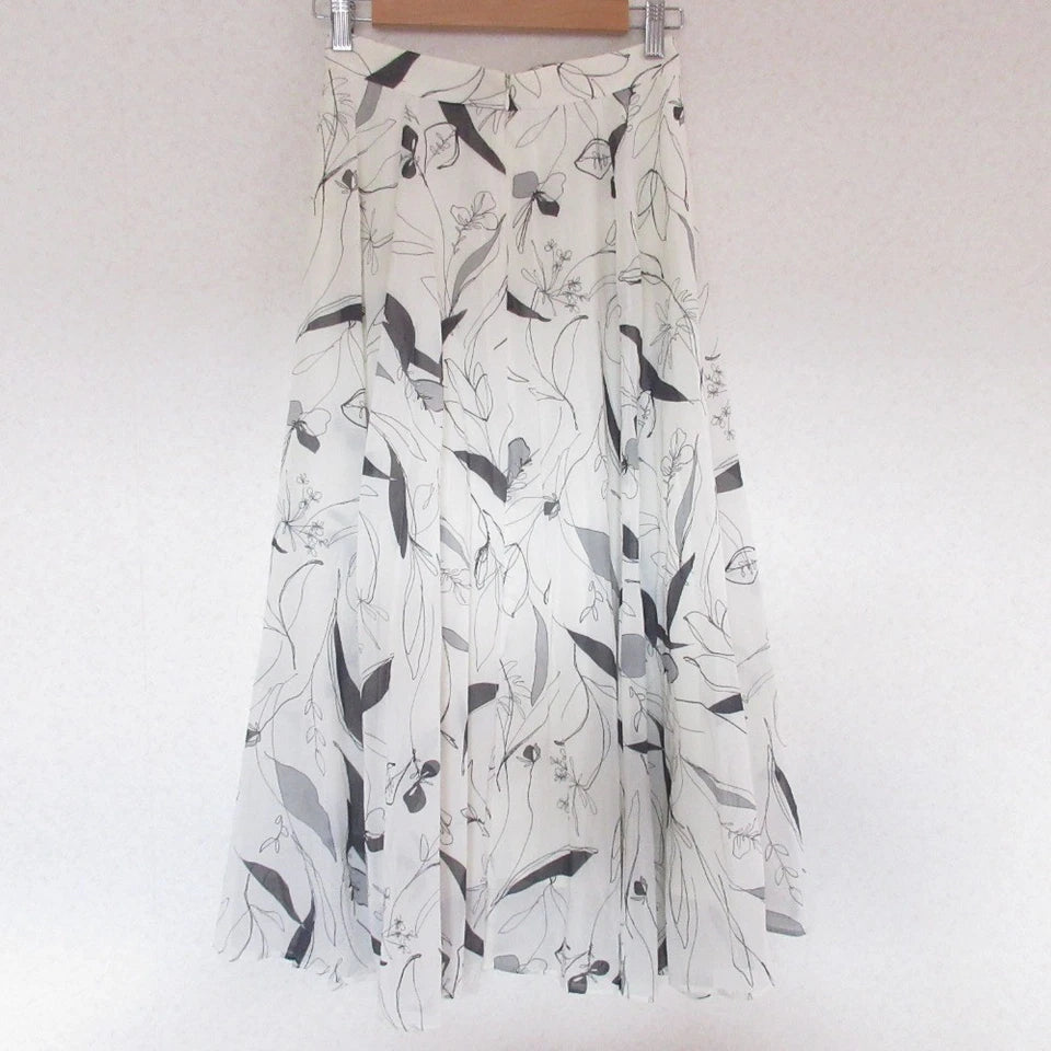 UNITED ARROWS JAPAN. White Flower Print Sheer Flare Maxi Skirt