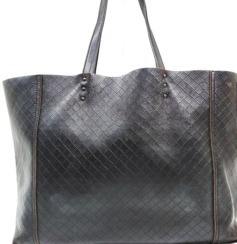 BOTTEGA VENETA ITALY. Dark Brown Leather Hand Bag / Tote / Shoulder Bag