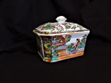 Antique Chinoiserie famille Rose Porcelain Jewelry Box Casket (1850-1899) - PILGRIM NEW YORK