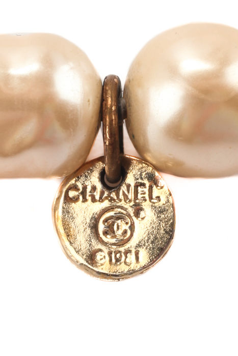 Chanel Paris Baroque Faux Pearl Necklace 1981 Rare